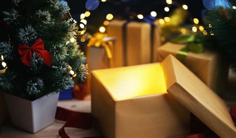 open christmas box